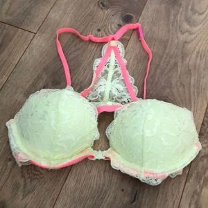 Victoria's Secret Intimates & Sleepwear - Brand new Victoria Secret lace halter bra! Victoria's Secret Intimates & Sleepwear - Brand new Victoria Secret lace halter bra!